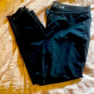 WHBM cropped black jeans size 12
